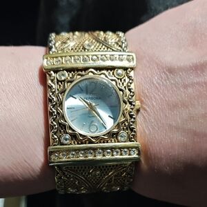 Gold Persona Women's Watch